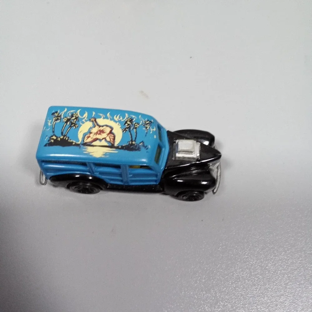 Hot Wheels Diecast Car Lot 3pc 40 Ford‎ Woodie Black Widow Green Off-Road Truck